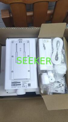 HW H362-383 5G CPE Max 6 is a high-gain, weatherproof outdoor 5G/4G router