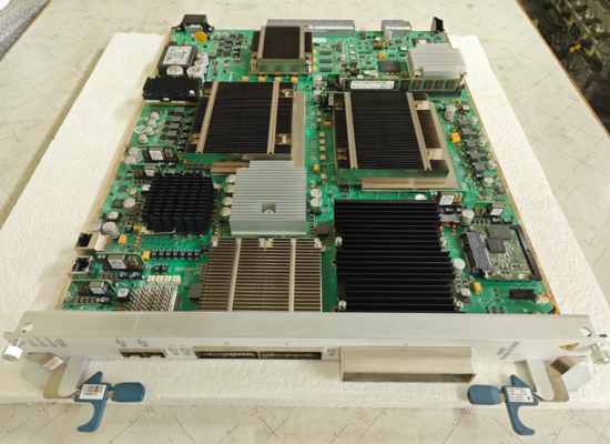 ERICSSON ROA1285784/1 2X100GE&2X10GE SSR Module d'interfaces Gigabit Ethernet BOARD